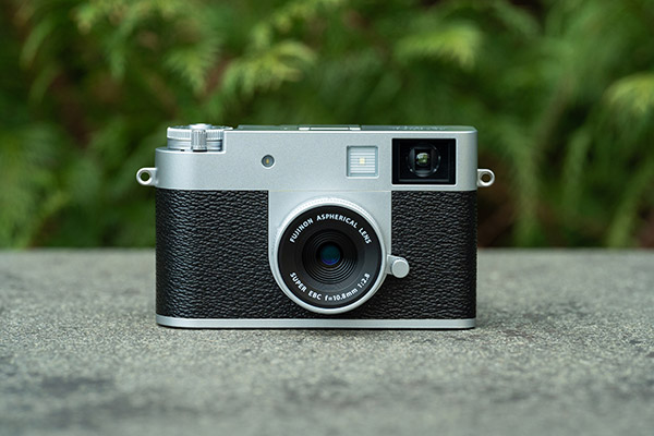 Fujifilm X half